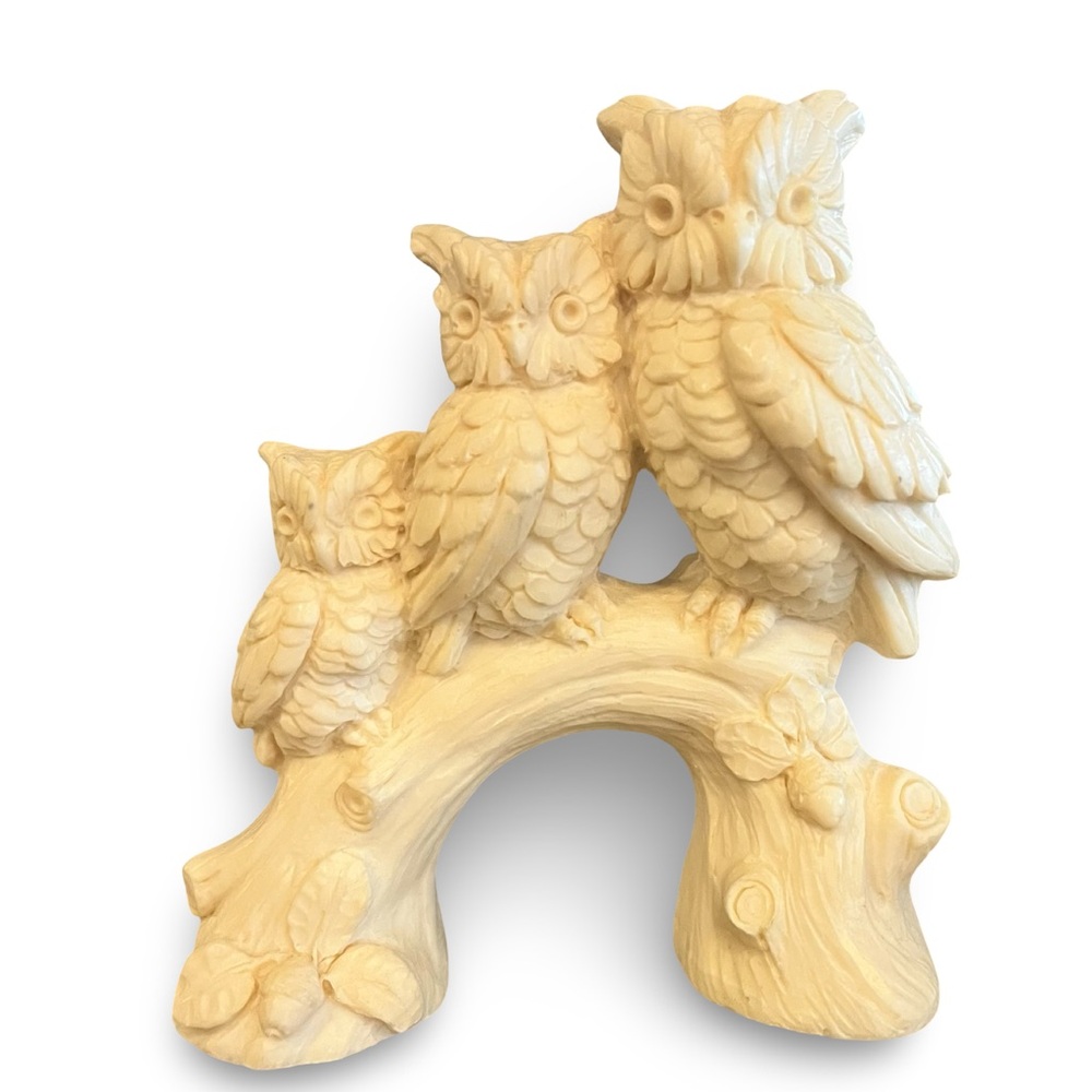 Vintage A. Santini Three Owls Family Alibaster Figurine 4.5” Made in Italy